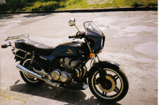 Honda-CB900-1.jpg