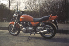 Kawasaki--Zephyr-8.jpg