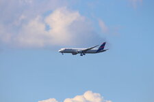 Duitsland-Frankfurt ''Flughafen-Latam'' (2).JPG