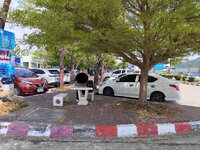 Parkplatz Rayong.jpg