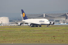 Duitsland-Frankfurt ''Flughafen-Lufthansa Airbus A380'' (34).JPG