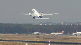 Duitsland-Frankfurt ''Flughafen-Lufthansa Cargo Boeing 777L'' (5).jpg