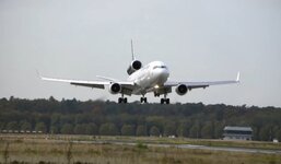 Duitsland-Frankfurt ''Flughafen-Lufthansa Cargo MD 11'' (13).jpg