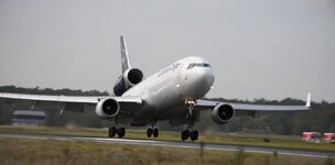 Duitsland-Frankfurt ''Flughafen-Lufthansa Cargo MD 11'' (15).jpg