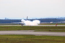 Duitsland-Frankfurt ''Flughafen-Lufthansa Cargo MD 11 F'' (7).JPG