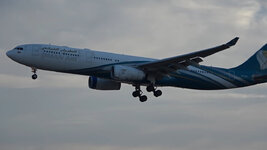 Duitsland-Frankfurt ''Flughafen-Oman Air-Airbus A330-300'' (3).jpg