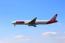 Duitsland-Frankfurt ''Flughafen-TAM Boeing 777'' (4).JPG