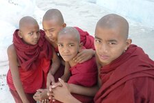 moenche.jpg moenche.jpg