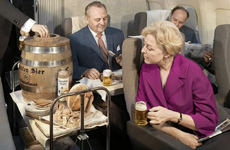 Holsten knallt am dollsten - Lufthansa Super Star Senator-Class.png