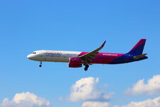 Duitsland-Frankfurt ''Flughafen-Wizz Air Airbus A320'' (3).JPG