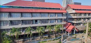 Holiday Resort (2).jpg