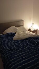 Bett.jpg Bett.jpg