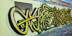 grafitti 1.jpg