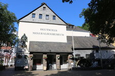 Duitsland-Idar Oberstein ''Mineralienmuseum'' (1).JPG Duitsland-Idar Oberstein ''Mineralienmuseum'' (1).JPG
