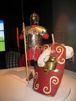 Duitsland-Kalkriese ''Varusschlacht-Romeins uniform''.JPG Duitsland-Kalkriese ''Varusschlacht-Romeins uniform''.JPG