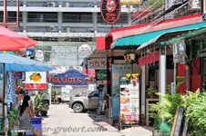 bangkok_dr_bjs_salon_03.jpg