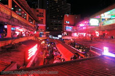 bangkok_no_limits_grubert_tagebuch_80.jpg bangkok_no_limits_grubert_tagebuch_80.jpg