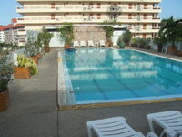 Dachpool.JPG