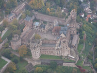 schloss.jpg schloss.jpg