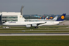 Lufthansa_A346_D-AIHT-1.jpg