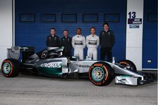 Mercedes-Benz%20F1%20W05%20Formel%201%20Silberpfeil%20-2014-004_20160428_040052.jpg