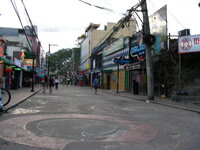 27004580gu.jpg