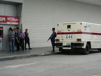 21144357uh.jpg