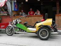 21225720yv.jpg