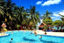 pooll3.jpg pooll3.jpg