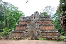 Phimeanakas_front_200905.jpg