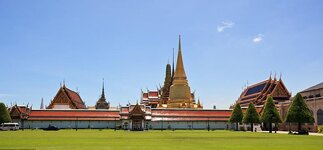 bangkok_temple_of_emerald_buddha_today.jpg