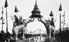 twin-elephante_gate.jpg