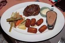 img_5375_415605.jpg