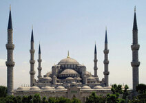 800px-Sultan_Ahmed_Mosque_Istanbul_Turkey_retouched.jpg