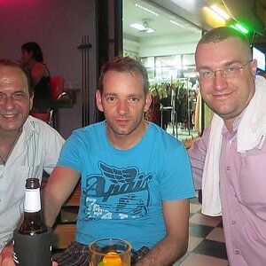 07.06.2013 Smurf Bar