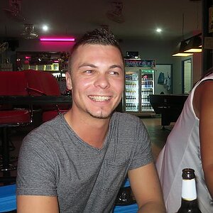 08.06.2013 Smurf Bar