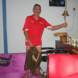 01.10.2013 Smurf Bar