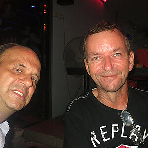 02.10.2013 Smurf Bar