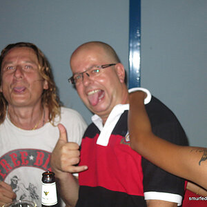 03.10.2013 Smurf Bar