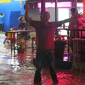 04.10.2013 Smurf Bar