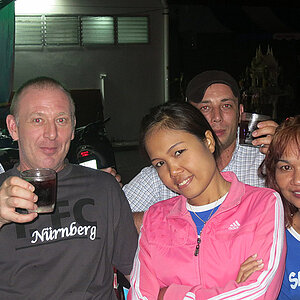 04.10.2013 Smurf Bar