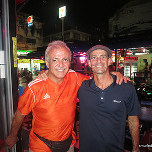 04.10.2013 Smurf Bar
