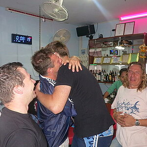 05.10.2013 Smurf Bar