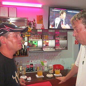 05.10.2013 Smurf Bar
