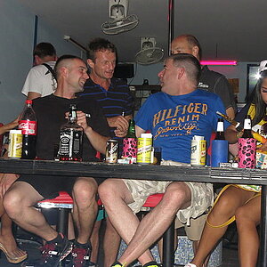 06.10.2013 Smurf BAR