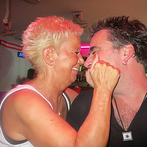 01.11.2013 Smurf Bar