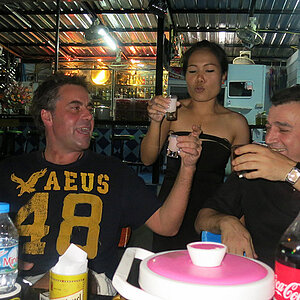 02.11.2013 Smurf Bar