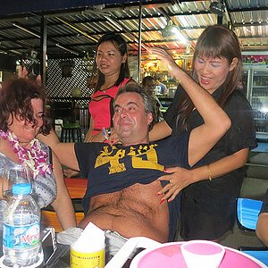 02.11.2013 Smurf Bar
