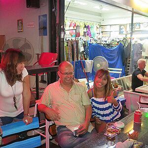 04.11.2013 Smurf Bar