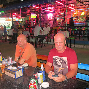 04.11.2013 Smurf Bar